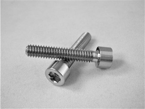 #8-32 x 7/8" Parallel Socket Head Screw